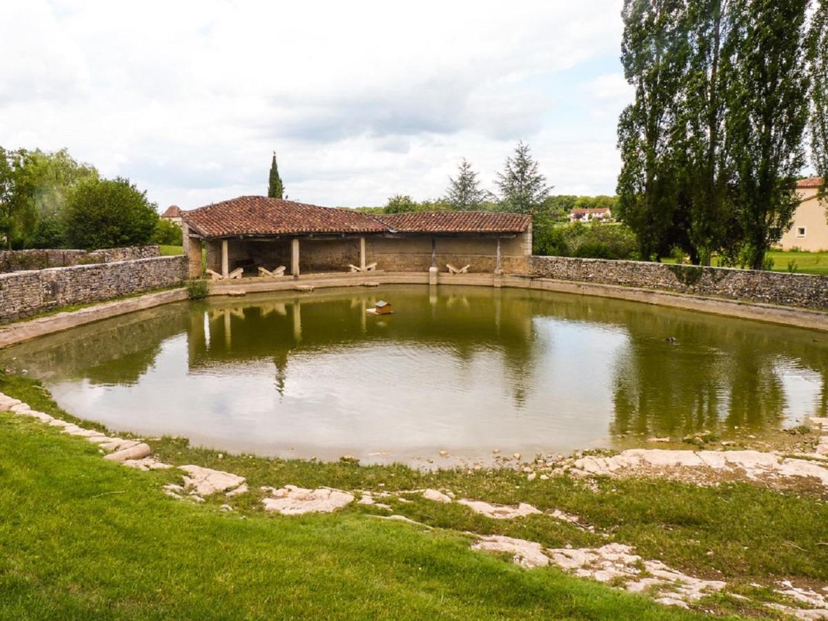 Gite Le P'Tit Bassoul Ouvert Toute L'Annee Cenevieres Exterior photo